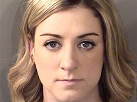 Teacher Who Sent Nude Photos, Had Sex with Boy, 14, Gets 3。